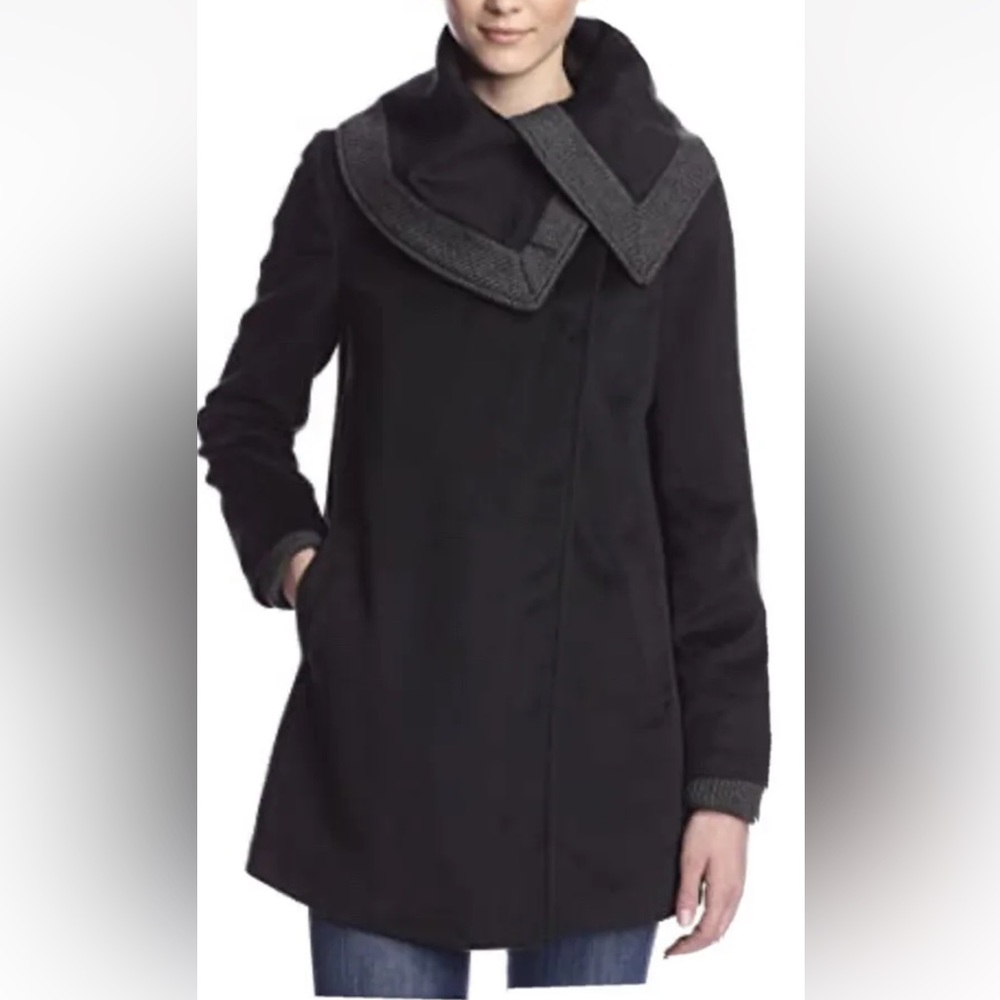 Rachel Roy Brand New With Tags Size Small/Medium Sweater Jacket Black Grey